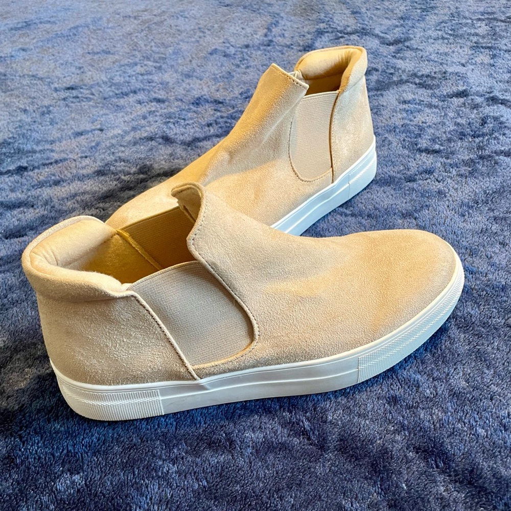 SODA brand shoes
